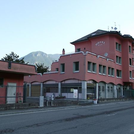 بيسوني Hotel Total المظهر الخارجي الصورة